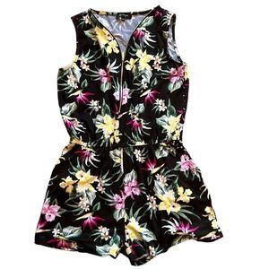 Lily Morgan Romper‎ one piece short set size medium floral print Colorful